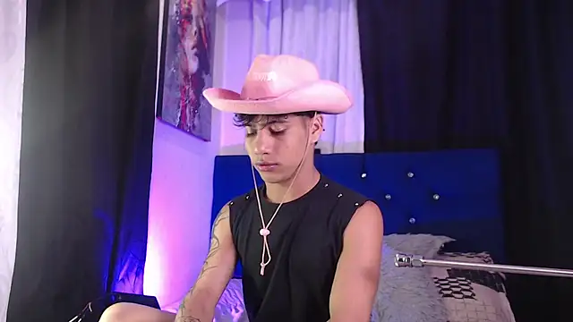 Sexys Boys Hot1 online show from February 4, 2026, 1:22 am