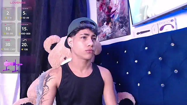 Sexys Boys Hot1 online show from October 31, 2025, 2:19 am