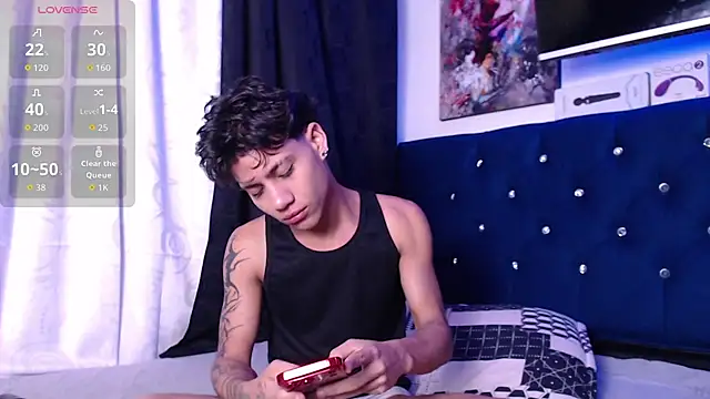 Sexys Boys Hot1 online show from November 22, 2025, 3:27 am