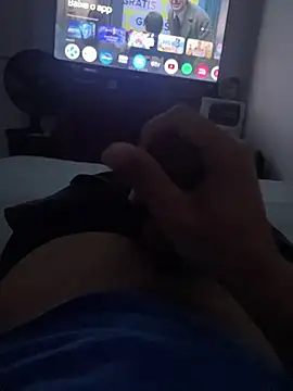 Snapshot of Tom18_hott chatting on March 18, 2026, 12:25 am Tom18 hott online show from March 18, 2026, 12:25 am