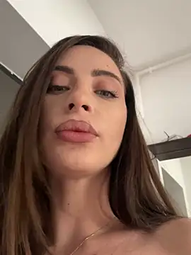 Snapshot of NattyPierce chatting on February 25, 2025, 1:43 pm NattyPierce online show from February 25, 2025, 1:43 pm