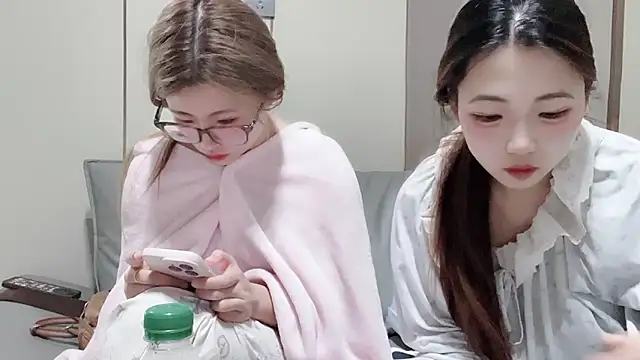 MM YY SS online show from November 10, 2025, 2:16 am