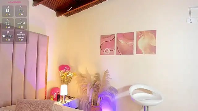 Snapshot of Milan_ebony chatting on October 18, 2025, 11:34 am Milan ebony online show from October 18, 2025, 11:34 am