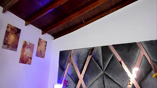 Milan ebony online show from July 27, 2026, 12:34 pm