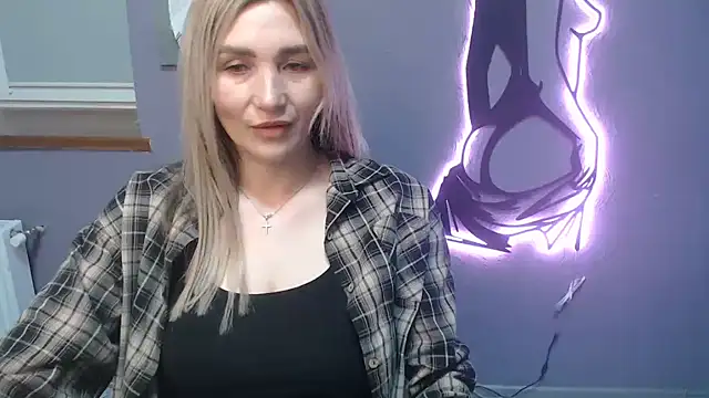  sexy lady online show from February 12, 2026, 1:00 pm