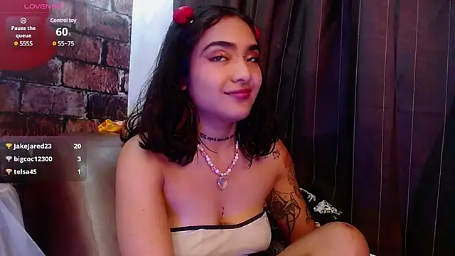 HelenaSwani online show from March 13, 2025, 3:06 pm