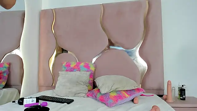 Sofia-candyht online show from February 26, 2025, 3:25 am