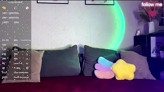 Snapshot of SweetDarcy chatting on November 6, 2025, 4:22 pm SweetDarcy online show from November 6, 2025, 4:22 pm