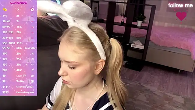 Snapshot of SweetDarcy chatting on December 5, 2024, 5:55 pm SweetDarcy online show from December 5, 2024, 5:55 pm