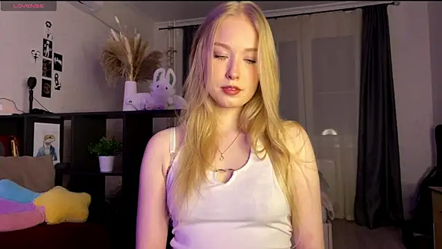 Snapshot of SweetDarcy chatting on October 23, 2025, 3:21 pm SweetDarcy online show from October 23, 2025, 3:21 pm