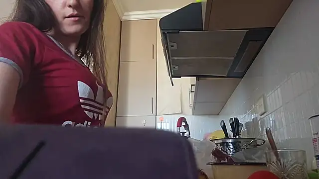 AlejandraDelaney online show from October 31, 2025, 12:13 pm