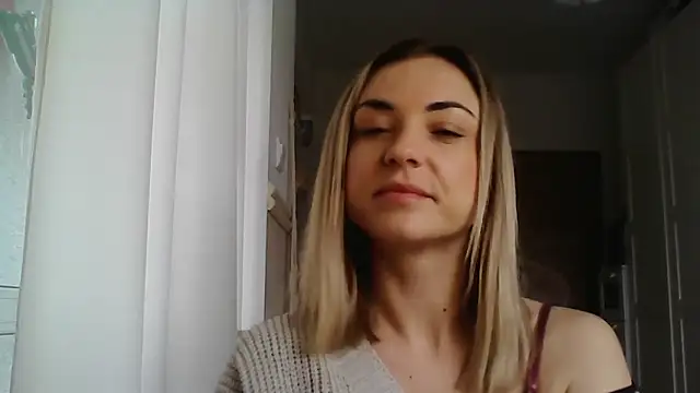 Snapshot of ashley_xlove chatting on February 24, 2025, 10:48 am ashley xlove online show from February 24, 2025, 10:48 am