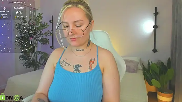 Snapshot of Debbie_Taylor chatting on June 7, 2026, 5:18 pm Debbie Taylor online show from June 7, 2026, 5:18 pm