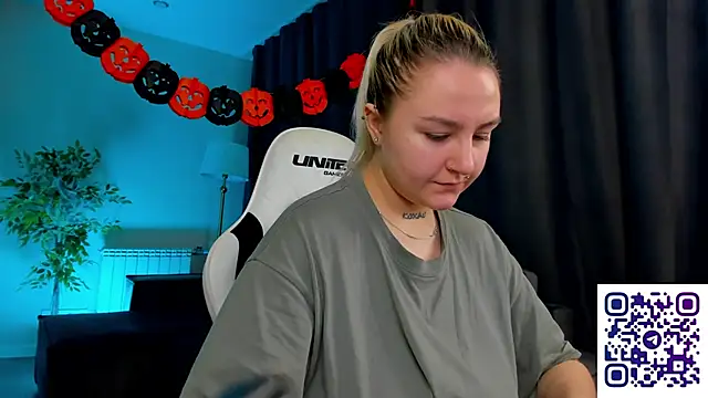 Debbie Taylor online show from October 31, 2025, 3:08 pm