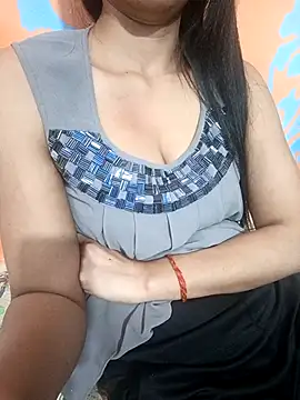 Snapshot of Rajni-Mehra chatting on April 9, 2026, 6:19 am Rajni-Mehra online show from April 9, 2026, 6:19 am