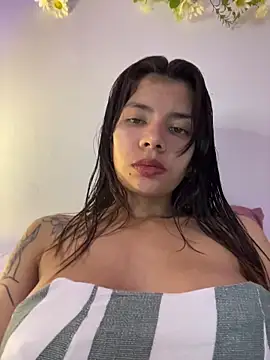 Snapshot of adop_me__ chatting on December 3, 2025, 11:04 pm adop me online show from December 3, 2025, 11:04 pm