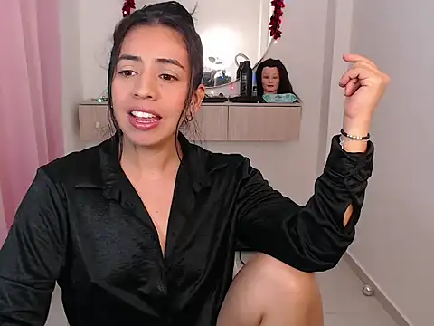 anngela01 online show from December 3, 2025, 12:23 am