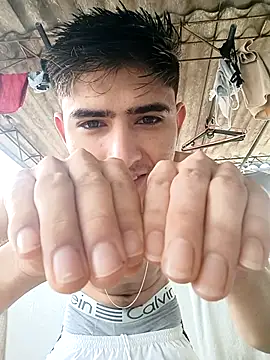 Snapshot of PhilipRich chatting on November 22, 2025, 2:05 pm PhilipRich online show from November 22, 2025, 2:05 pm