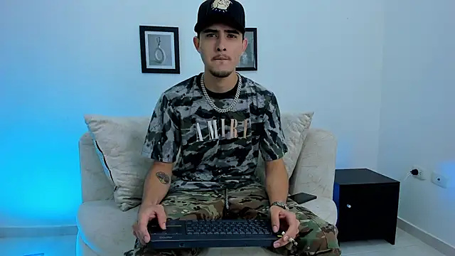 Snapshot of PhilipRich chatting on January 15, 2025, 2:45 pm PhilipRich online show from January 15, 2025, 2:45 pm