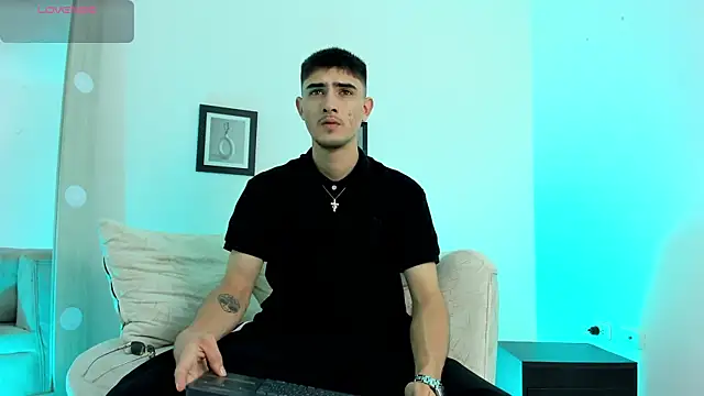 Snapshot of PhilipRich chatting on January 24, 2025, 5:11 pm PhilipRich online show from January 24, 2025, 5:11 pm