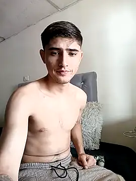 Snapshot of PhilipRich chatting on November 29, 2025, 5:02 pm PhilipRich online show from November 29, 2025, 5:02 pm