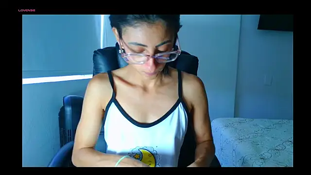 Snapshot of thedianakaro chatting on May 22, 2026, 7:34 pm thedianakaro online show from May 22, 2026, 7:34 pm