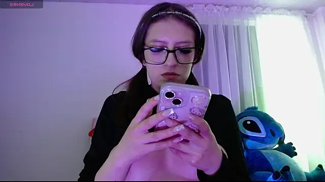 Snapshot of Aurora_blossom__ chatting on March 8, 2025, 6:58 pm Aurora blossom online show from March 8, 2025, 6:58 pm