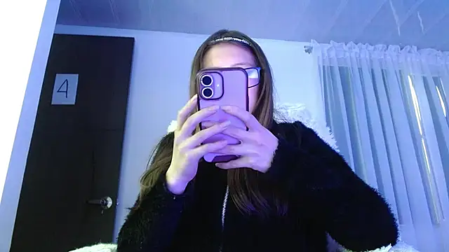 Snapshot of Aurora_blossom__ chatting on September 20, 2025, 8:36 pm Aurora blossom online show from September 20, 2025, 8:36 pm