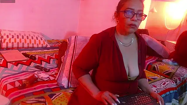 PervertedMature online show from August 1, 2026, 3:37 am