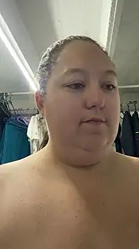 Snapshot of Chloee_ep chatting on August 3, 2026, 5:04 am Chloee ep online show from August 3, 2026, 5:04 am