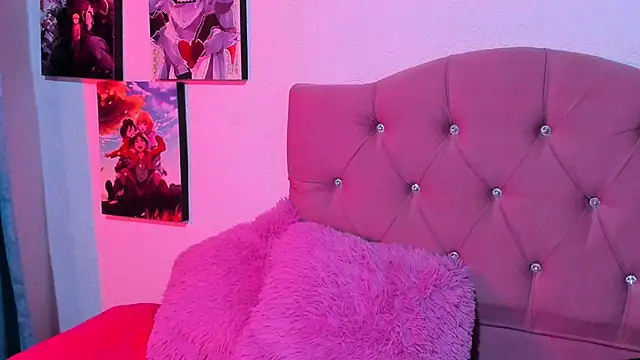 Snapshot of Mila_nixon02 chatting on May 13, 2026, 3:35 am Mila nixon02 online show from May 13, 2026, 3:35 am