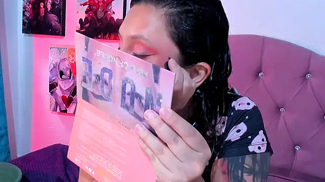 Snapshot of Mila_nixon02 chatting on November 10, 2025, 5:07 pm Mila nixon02 online show from November 10, 2025, 5:07 pm