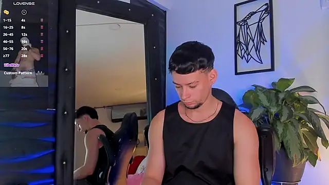 Snapshot of JadeSmiith_ chatting on November 4, 2025, 10:57 pm JadeSmiith online show from November 4, 2025, 10:57 pm