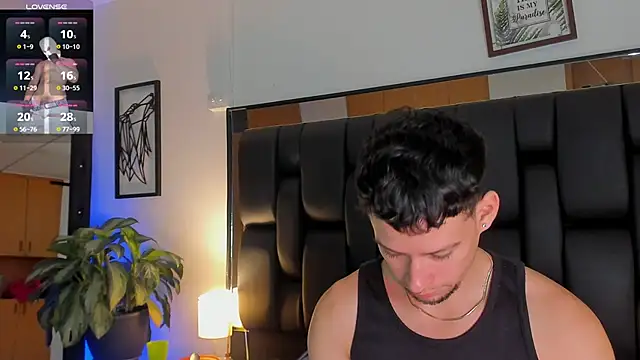 Snapshot of JadeSmiith_ chatting on October 16, 2025, 10:18 pm JadeSmiith online show from October 16, 2025, 10:18 pm