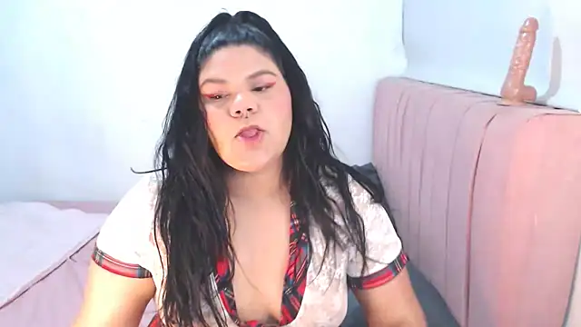 hanna bbw hot online show from October 30, 2025, 6:12 am