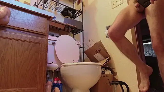 Snapshot of SlammyDjr chatting on February 11, 2026, 11:37 pm SlammyDjr online show from February 11, 2026, 11:37 pm