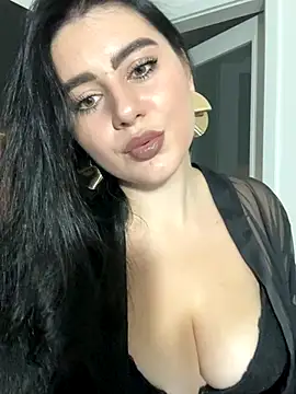 Snapshot of Evelyn___Sweet chatting on October 14, 2025, 7:36 pm Evelyn Sweet online show from October 14, 2025, 7:36 pm