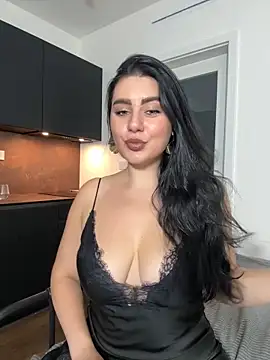 Snapshot of Evelyn___Sweet chatting on October 8, 2025, 7:58 pm Evelyn Sweet online show from October 8, 2025, 7:58 pm