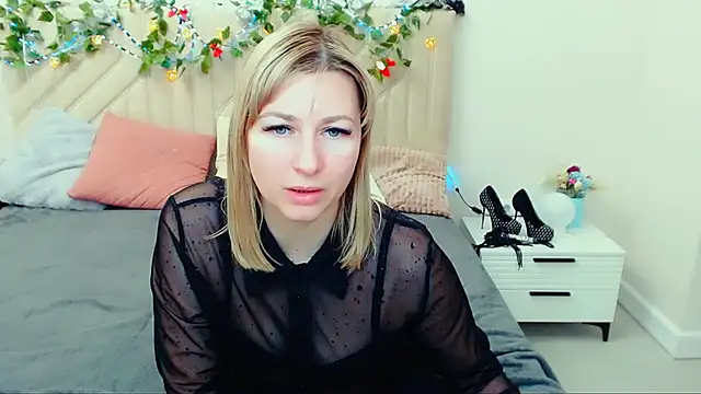 Snapshot of Incredible_Ariela chatting on March 10, 2026, 3:38 pm Incredible Ariela online show from March 10, 2026, 3:38 pm