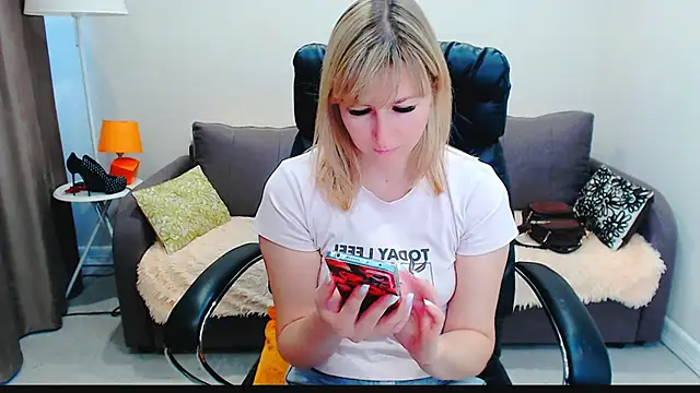 Snapshot of Incredible_Ariela chatting on July 24, 2026, 10:55 am Incredible Ariela online show from July 24, 2026, 10:55 am