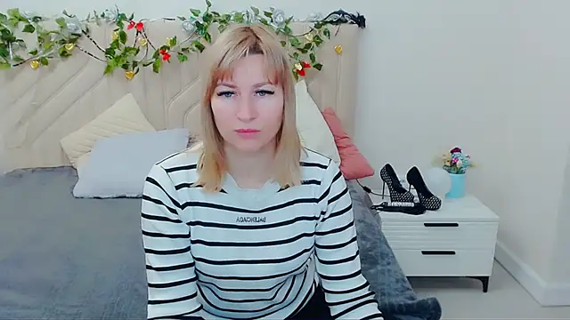 Snapshot of Incredible_Ariela chatting on March 7, 2026, 7:26 am Incredible Ariela online show from March 7, 2026, 7:26 am