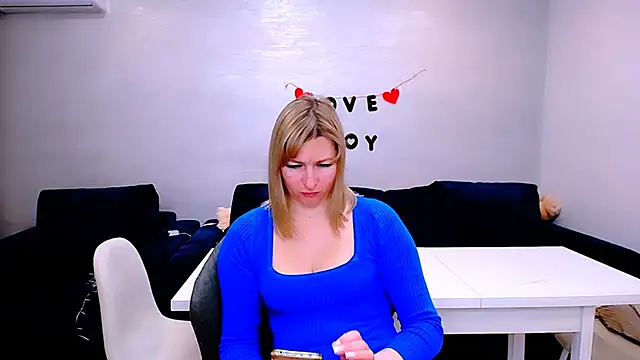 Snapshot of Incredible_Ariela chatting on March 9, 2026, 10:52 am Incredible Ariela online show from March 9, 2026, 10:52 am