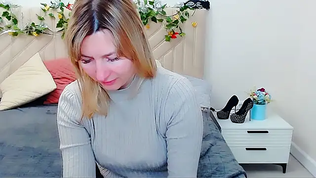 Snapshot of Incredible_Ariela chatting on February 23, 2026, 9:10 am Incredible Ariela online show from February 23, 2026, 9:10 am