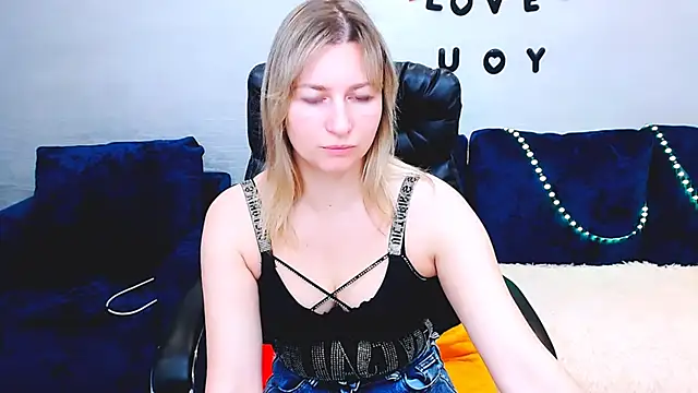 Incredible Ariela online show from October 7, 2025, 9:54 am