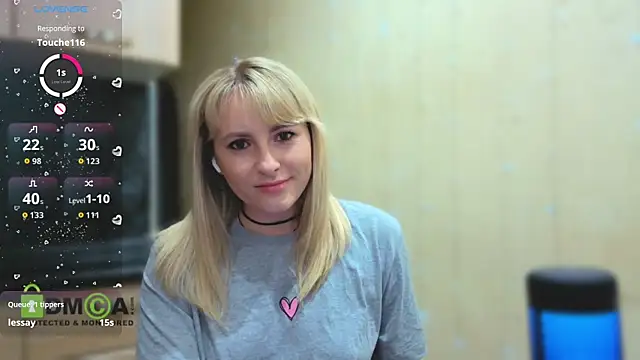 Snapshot of Smoorodinkaa chatting on April 18, 2026, 7:58 pm Smoorodinkaa online show from April 18, 2026, 7:58 pm