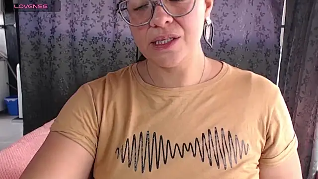 miia-big1boobs  online show from July 25, 2026, 5:08 pm