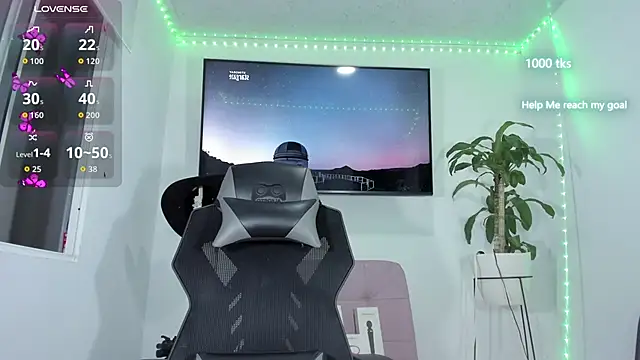 emily palmeer online show from December 19, 2025, 10:06 am