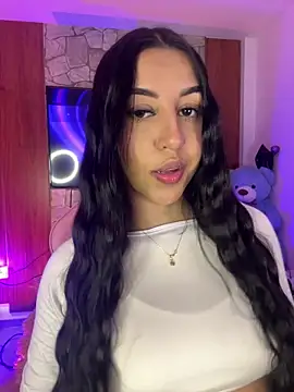 Snapshot of Tamara_Roberts1 chatting on November 28, 2025, 12:55 am Tamara Roberts1 online show from November 28, 2025, 12:55 am