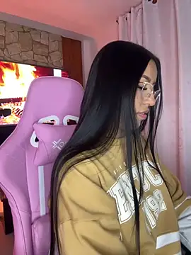 Snapshot of Tamara_Roberts1 chatting on January 29, 2025, 2:30 am Tamara Roberts1 online show from January 29, 2025, 2:30 am