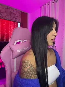 Snapshot of Tamara_Roberts1 chatting on February 8, 2025, 2:36 am Tamara Roberts1 online show from February 8, 2025, 2:36 am